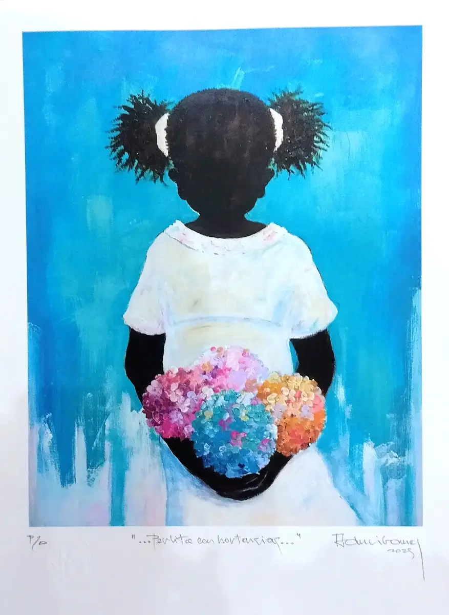 Perlita con Hortencias por Adrián Gómez