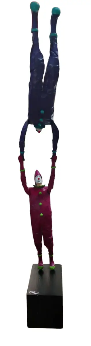 Payasos Equilibristas por Víctor Quiros