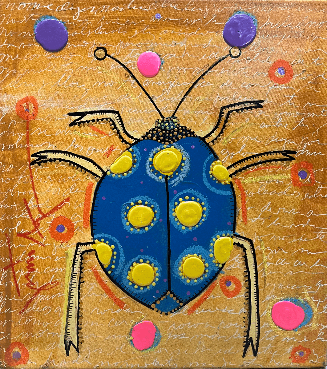 Mariquita fondo amarillo. por Gustavo Araya